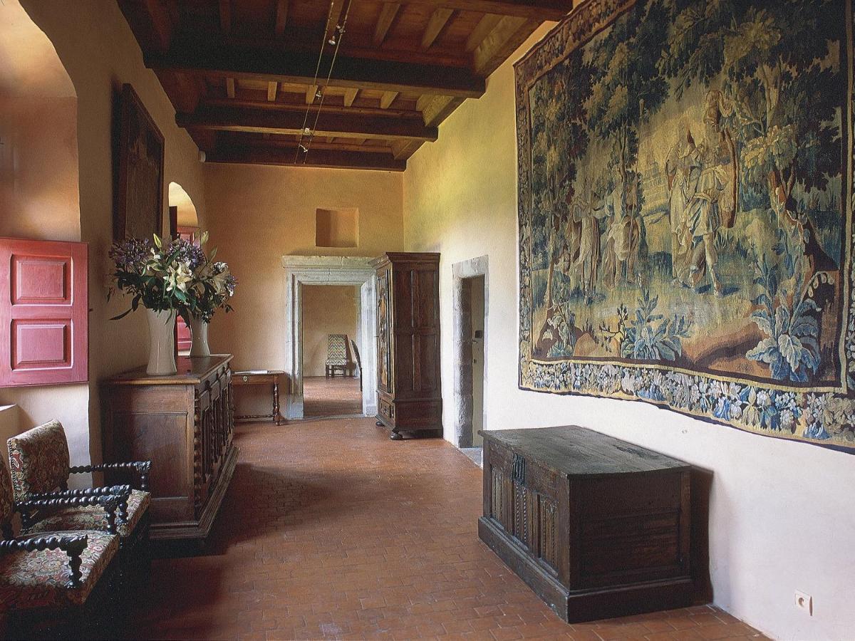 Chateau La Servayrie - Chambre D'Hotes Marcillac-Vallon Luaran gambar