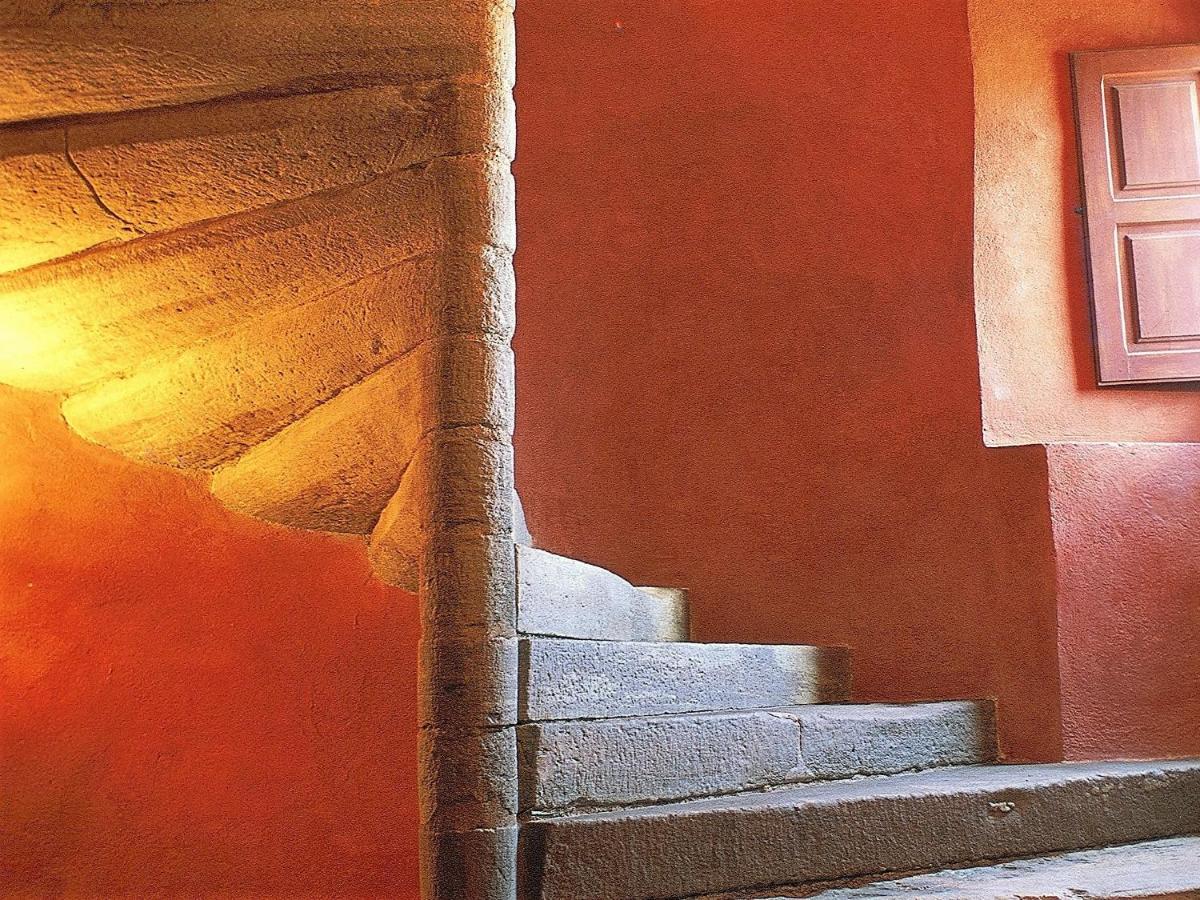Chateau La Servayrie - Chambre D'Hotes Marcillac-Vallon Luaran gambar