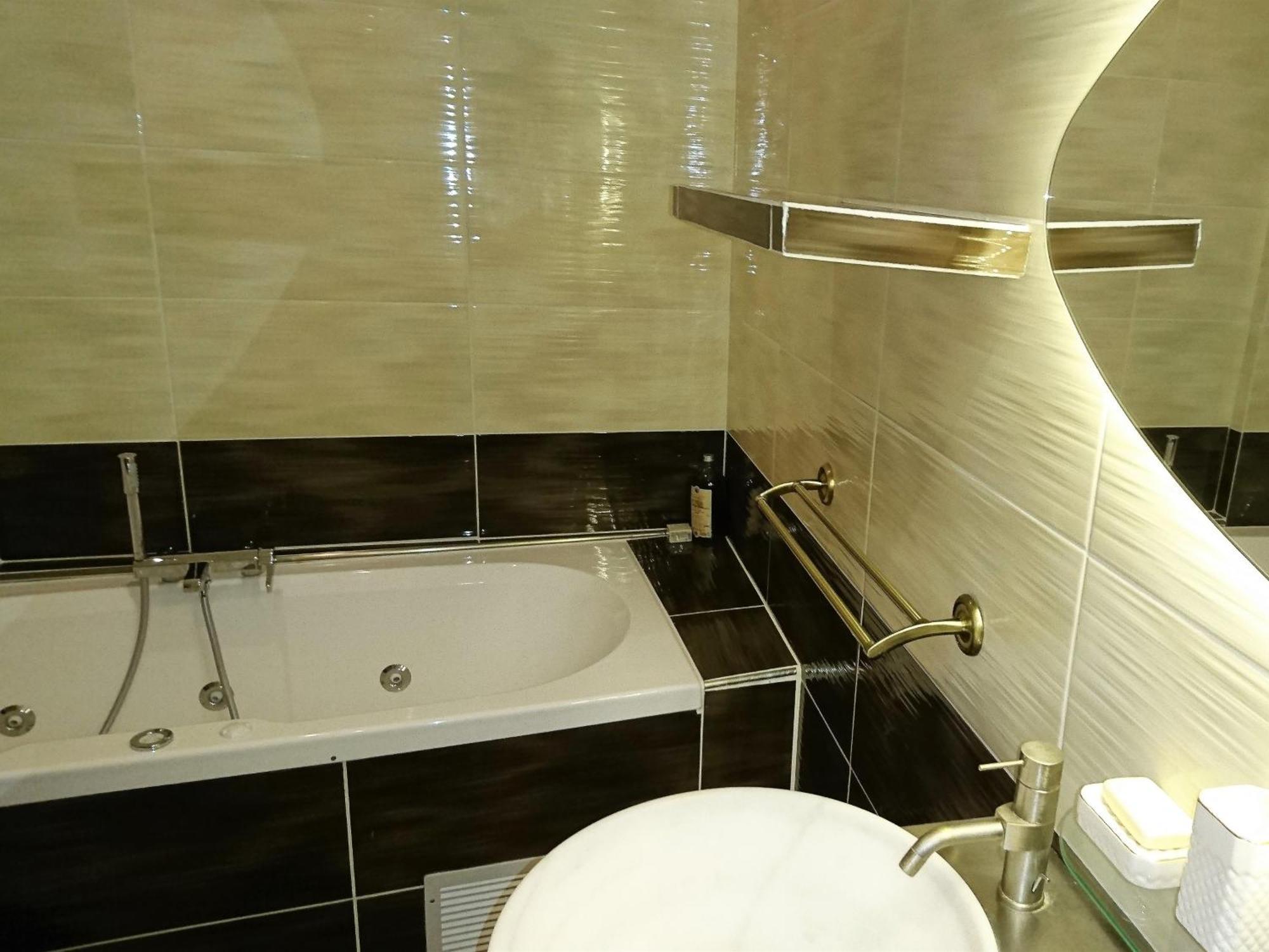Chateau La Servayrie - Chambre D'Hotes Marcillac-Vallon Bilik gambar