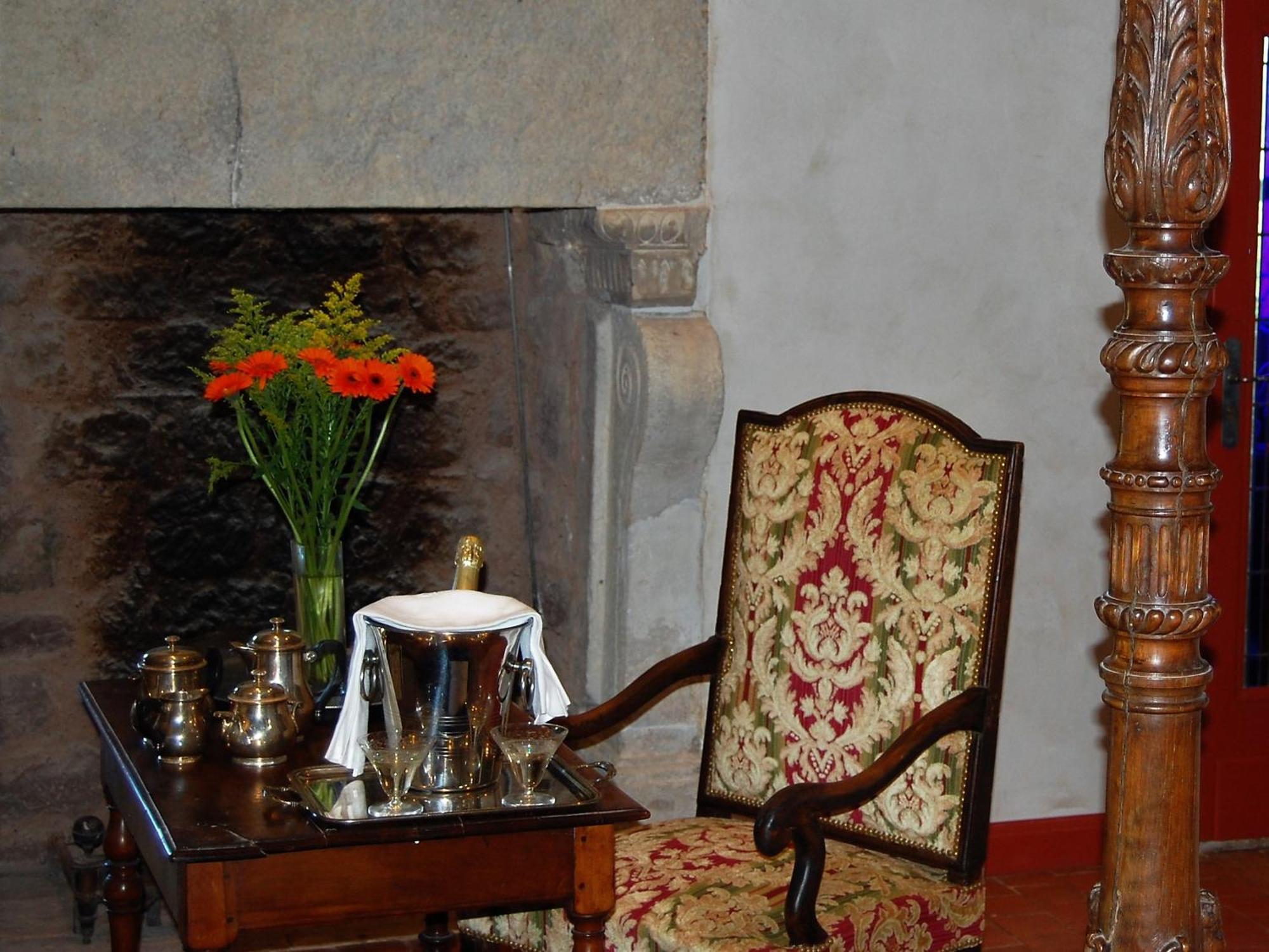 Chateau La Servayrie - Chambre D'Hotes Marcillac-Vallon Bilik gambar