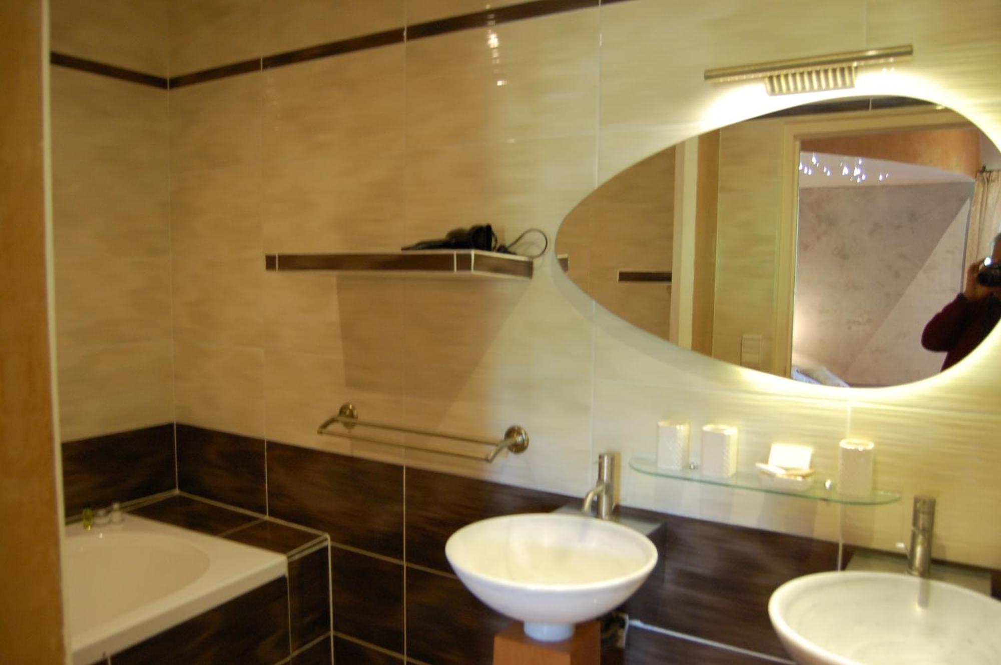 Chateau La Servayrie - Chambre D'Hotes Marcillac-Vallon Luaran gambar